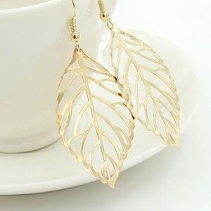 🔥2 for $15🔥 Statement Leaf Earrings -Gold Silver